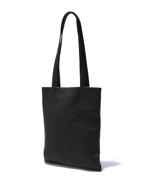 MR.OLIVE E.O.I / WATERPROOF WASHABLE LEATHER FLAT TOTE BAG(MEDIUM) ミスターオリーブ/ウォータープルーフウォッシャブルレザー/フラットトートバッグ(MEDIUM)